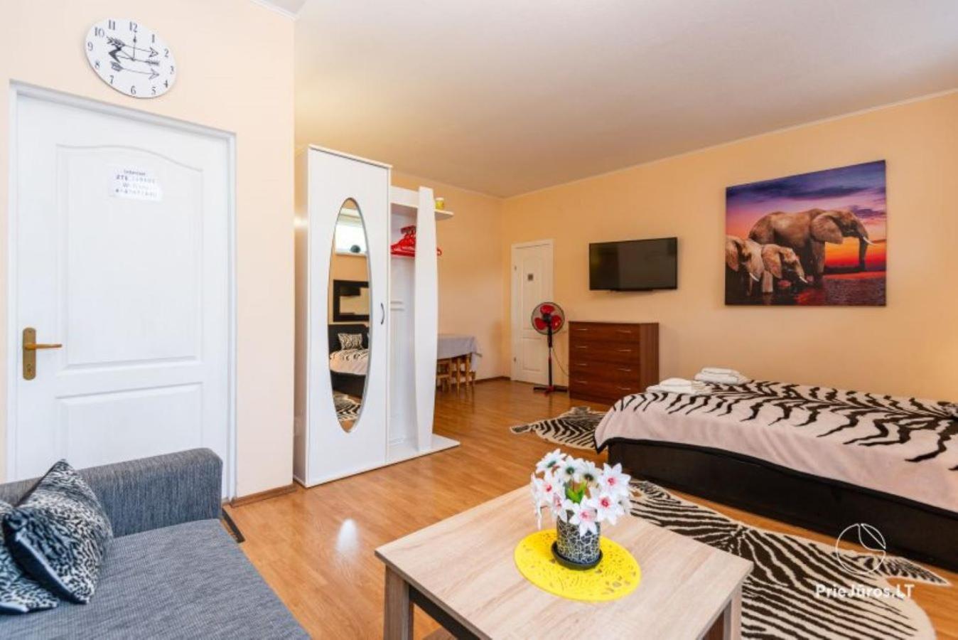 Apartamentai Pas Regina Паланга Екстериор снимка