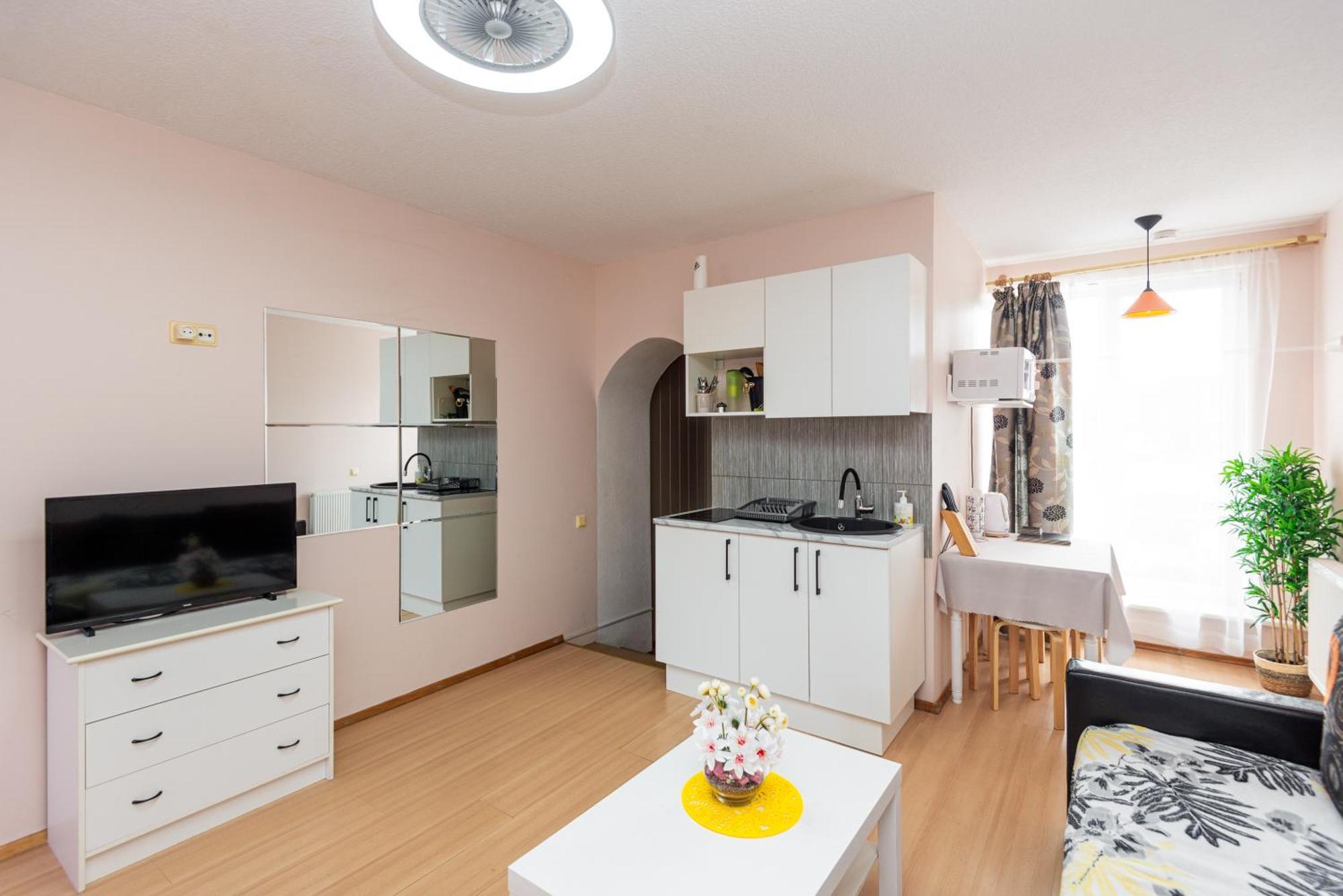 Apartamentai Pas Regina Паланга Екстериор снимка